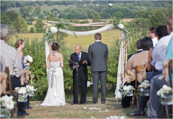 the-notwedding-bridal-show-kansas-city-outdoor-ceremony-arbor-Heather-Brulez-Photography